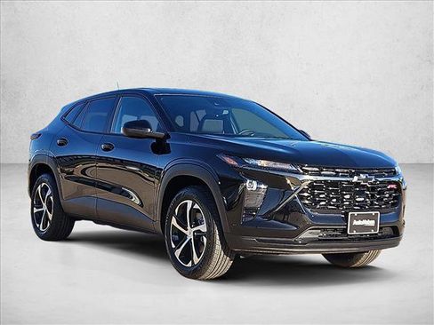New 2026 Chevrolet Trax RS FWD image 7