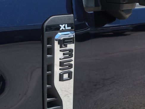 Used 2023 Ford F350 XL w/ 360-Degree Camera Package AWD/4WD image 8
