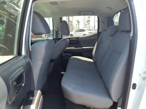 Certified 2023 Toyota Tacoma SR5 AWD/4WD image 10