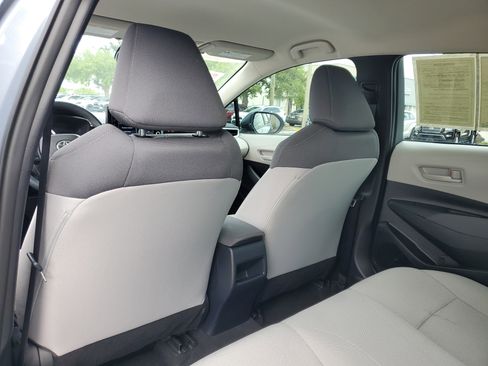 Used 2022 Toyota Corolla LE image 10