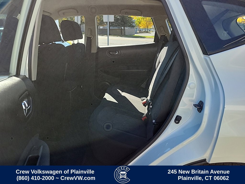Used 2015 Nissan Rogue S w/ Convenience Package AWD/4WD image 16