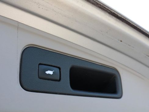 Used 2014 Honda Pilot Touring image 35