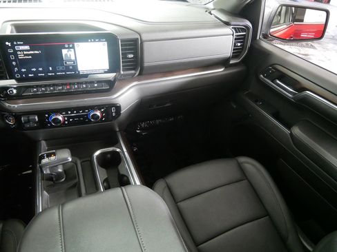 Certified 2024 GMC Sierra 1500 SLT w/ SLT Premium Plus Package image 11