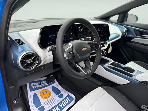 New 2026 Chevrolet Equinox EV LT AWD/4WD image 22