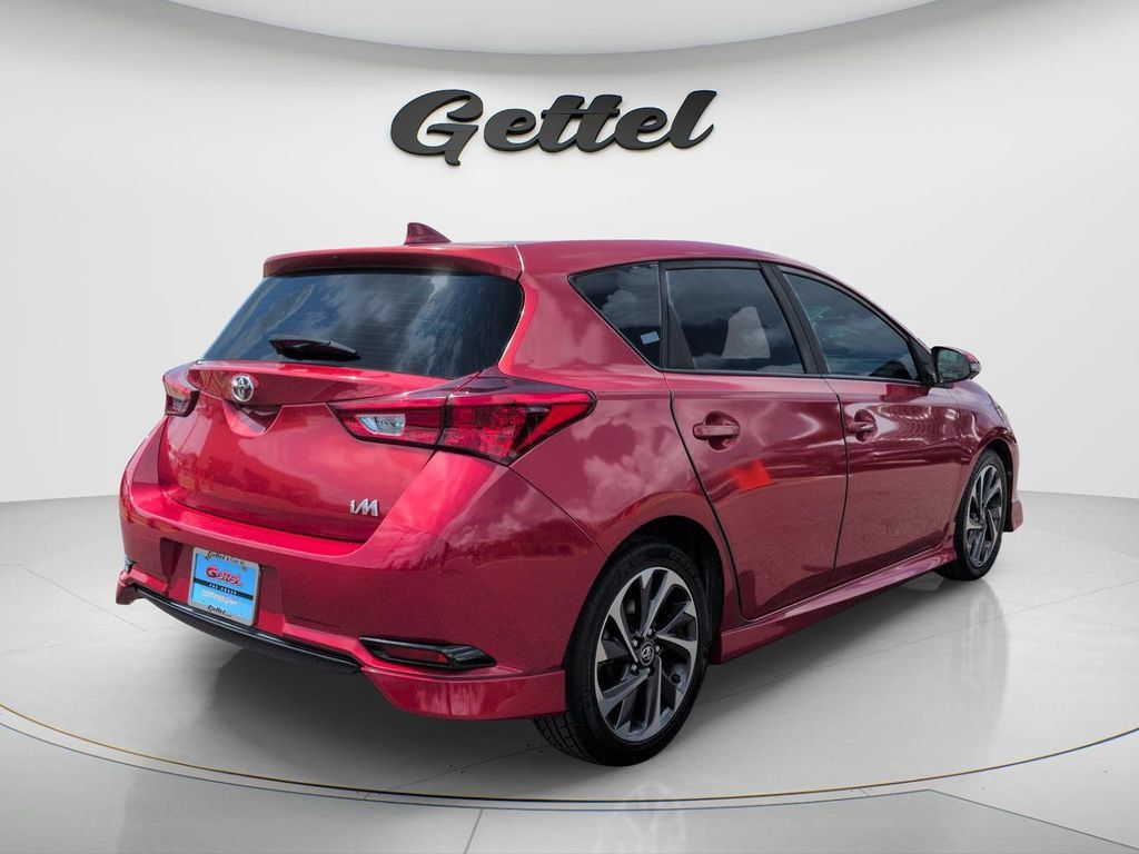 Used 2018 Toyota Corolla iM FWD image 5