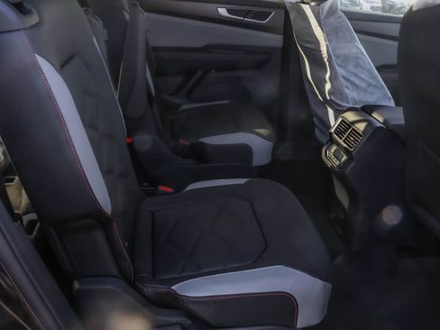 New 2026 Volkswagen Atlas Peak Edition image 28