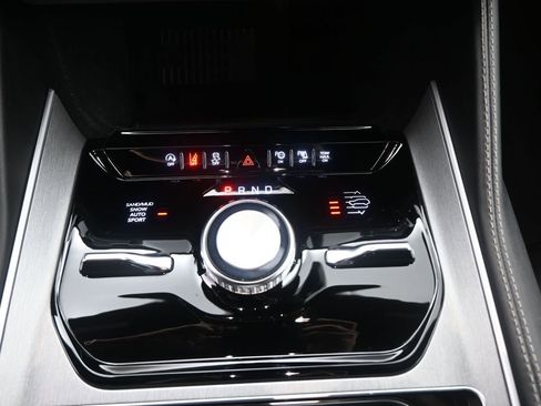 New 2026 Jeep Grand Wagoneer Limited image 4