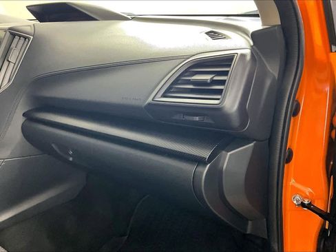 Used 2019 Subaru Crosstrek 2.0i Premium w/ Eyesight System image 16