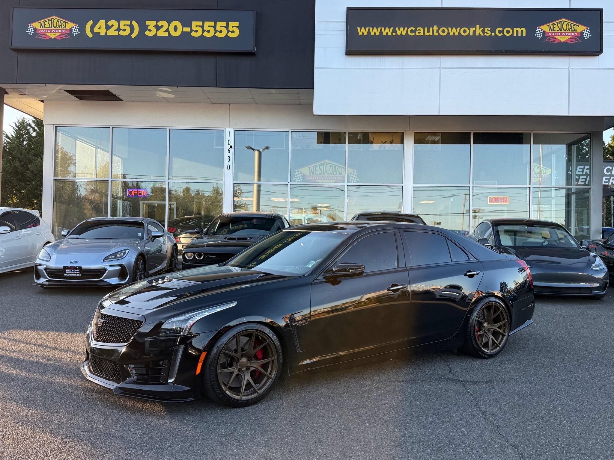 Used 2016 Cadillac CTS V w/ Luxury Package RWD image 28