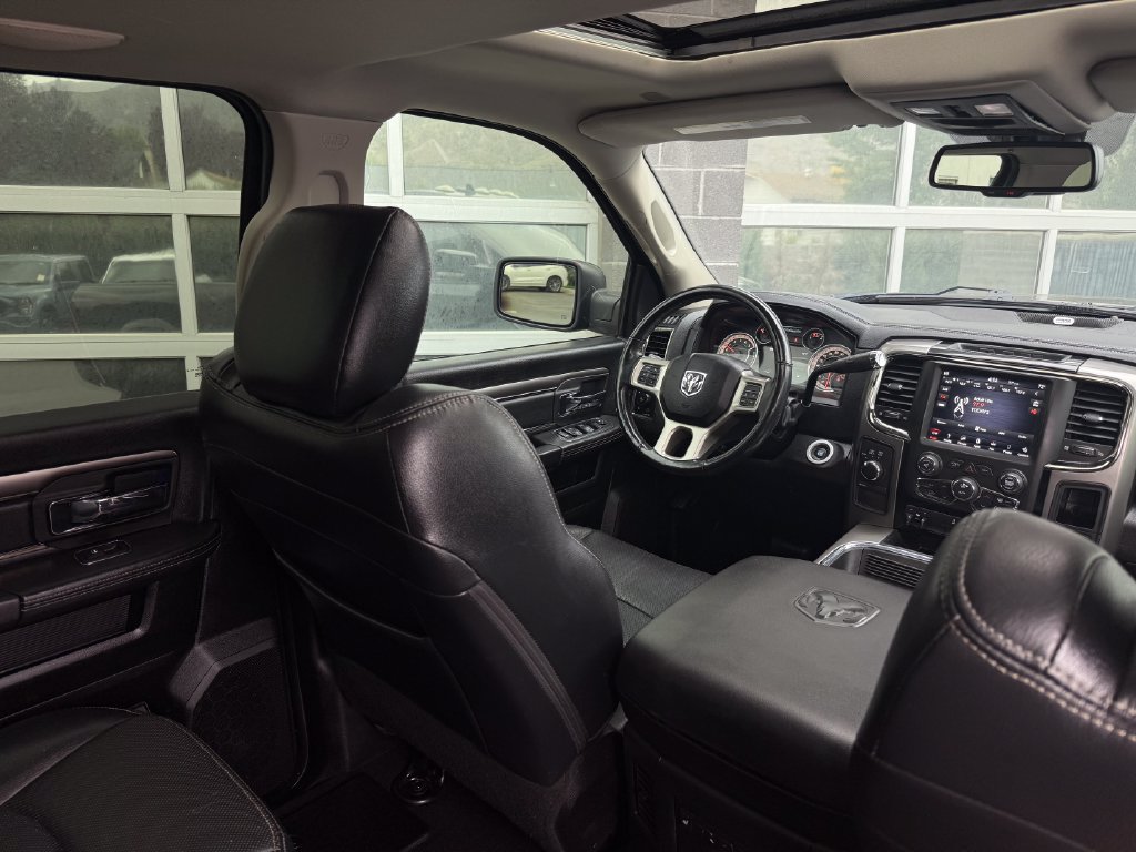 Used 2018 RAM 2500 Laramie w/ Sport Appearance Group AWD/4WD image 40