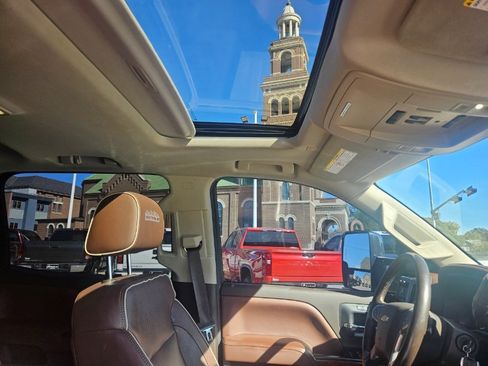 Used 2019 Chevrolet Silverado 2500 High Country w/ Duramax Plus Package image 39