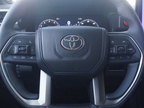 Used 2026 Toyota 4Runner TRD Off-Road Premium AWD/4WD image 30