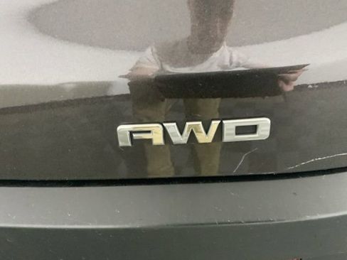 Used 2018 GMC Acadia SLT AWD/4WD image 14