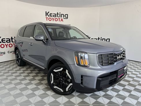 Used 2025 Kia Telluride S AWD/4WD image 3