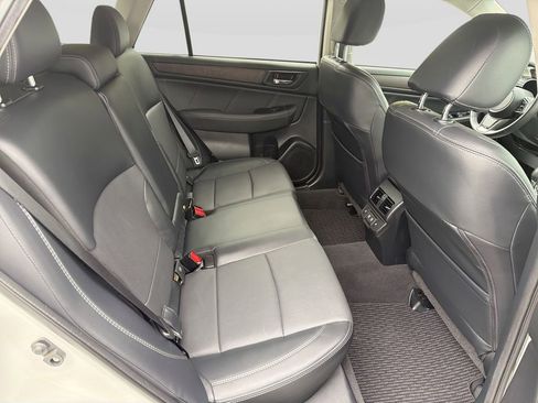 Used 2019 Subaru Outback 3.6R Limited w/ Popular Package #2 AWD/4WD image 27