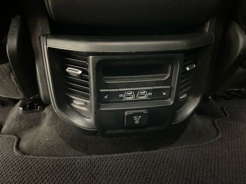 Used 2024 RAM 1500 Laramie image 14