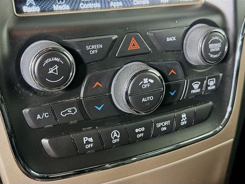 Used 2017 Jeep Grand Cherokee Limited w/ Luxury Group II AWD/4WD image 24