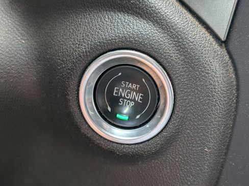 Used 2019 Chevrolet Silverado 1500 LT Trail Boss AWD/4WD image 18
