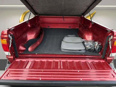 Used 1998 Ford Ranger XLT image 14