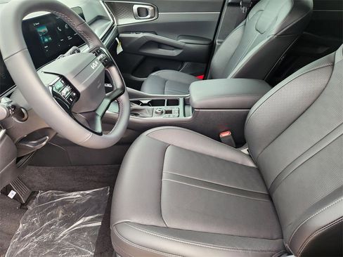 New 2026 Kia Sorento S image 9
