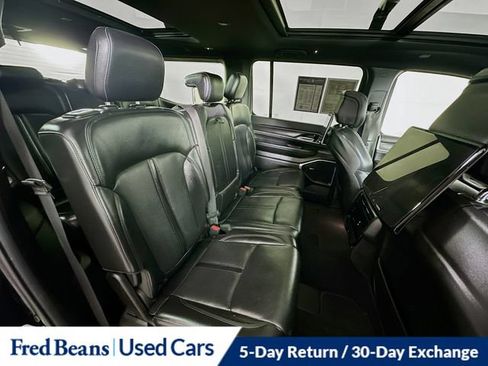 Used 2022 Jeep Wagoneer Series I w/ Premium Group I AWD/4WD image 37