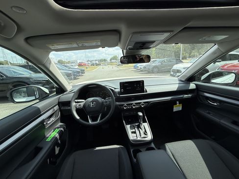 New 2026 Honda CR-V EX image 31