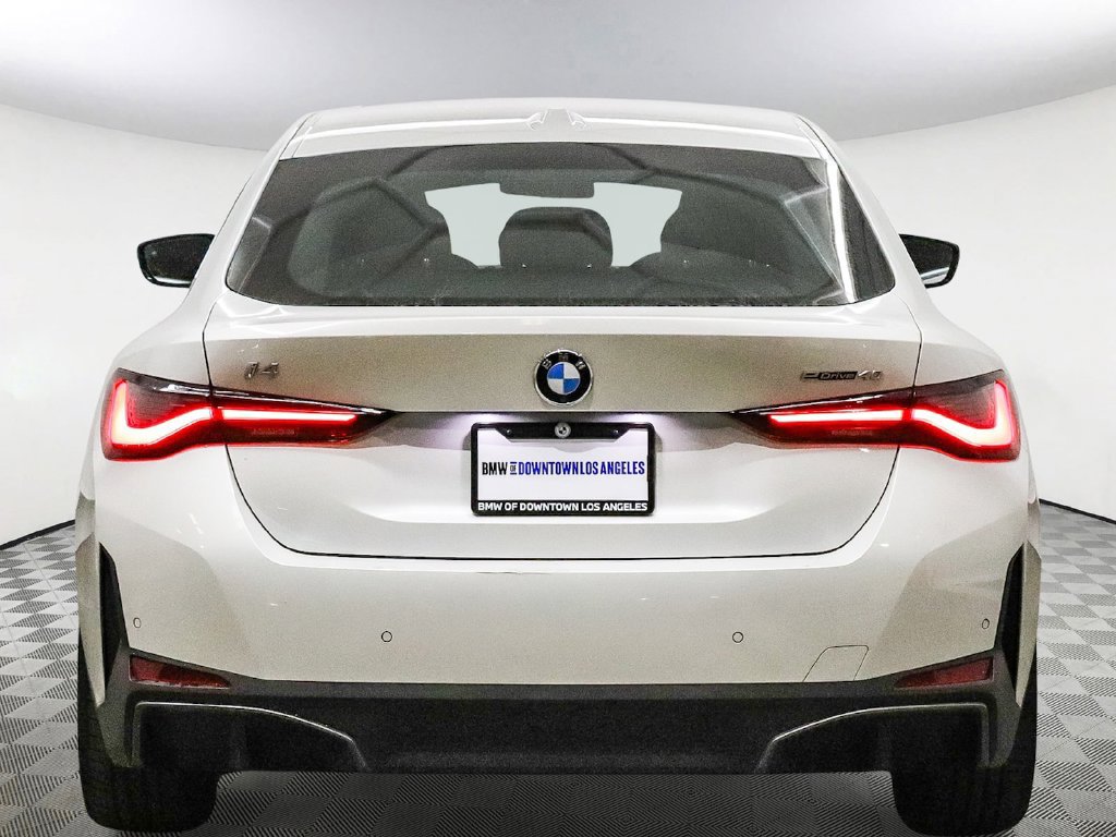 New 2026 BMW i4 eDrive40 RWD image 5