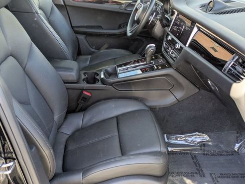 Used 2023 Porsche Macan S image 22