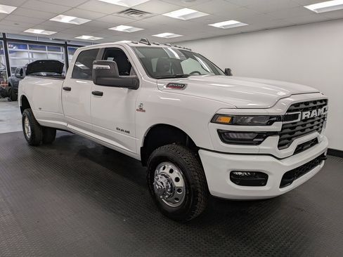 Used 2025 RAM 3500 Big Horn image 3