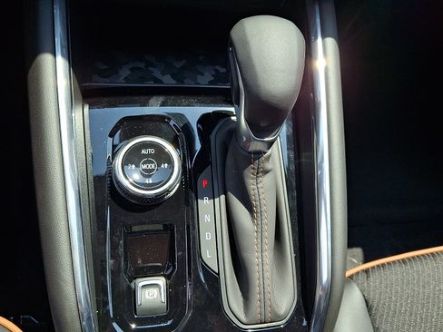 New 2026 GMC Canyon AT4 w/ Technology Plus Package AWD/4WD image 7