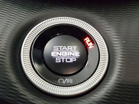 Used 2024 Jeep Grand Cherokee L Laredo w/ Luxury Tech Group I image 31