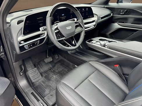 Certified 2025 Cadillac Lyriq Luxury w/ LPO, Floor Liner Package AWD/4WD image 13