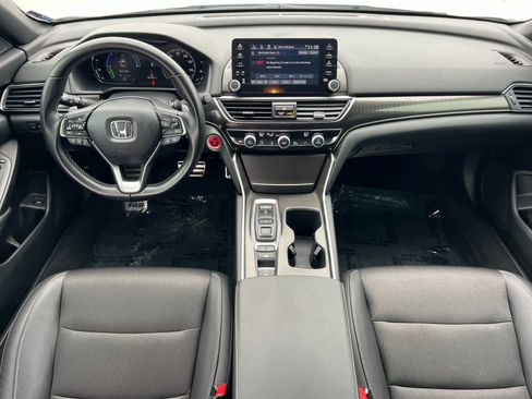 Used 2022 Honda Accord Sport image 3