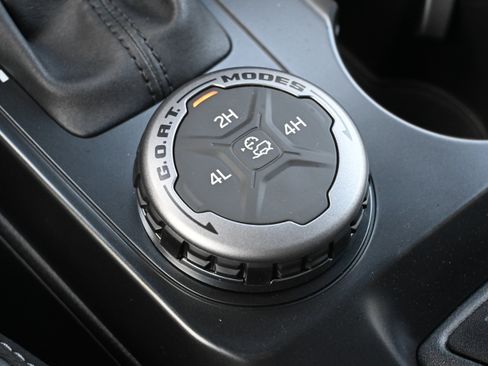 New 2026 Ford Bronco Outer Banks AWD/4WD image 32