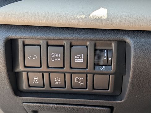 Used 2022 Subaru Forester Limited image 23