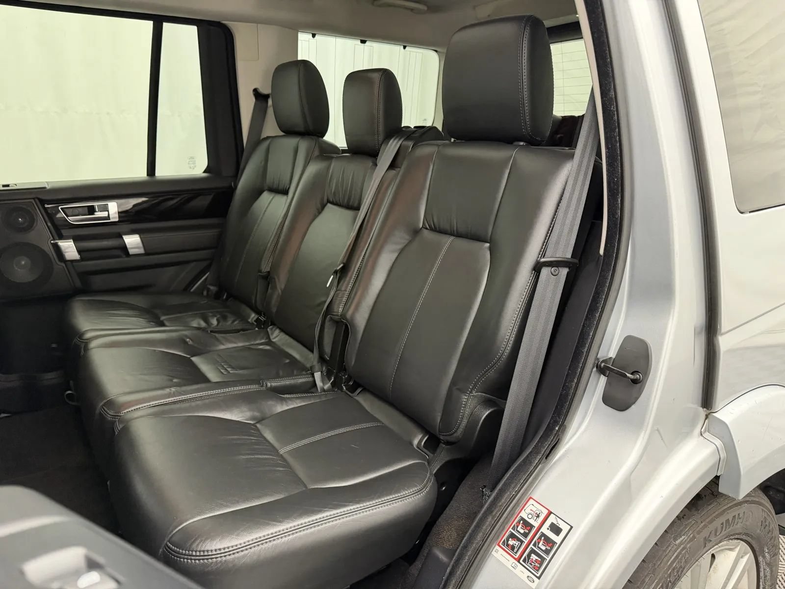 Used 2011 Land Rover LR4 HSE LUX AWD/4WD image 30