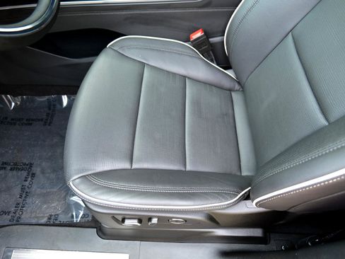 Used 2025 Cadillac Escalade Sport image 13