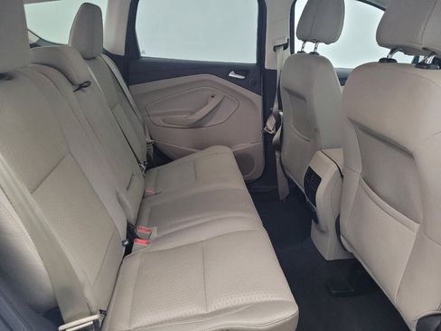 Used 2017 Ford Escape SE w/ Equipment Group 201A image 19