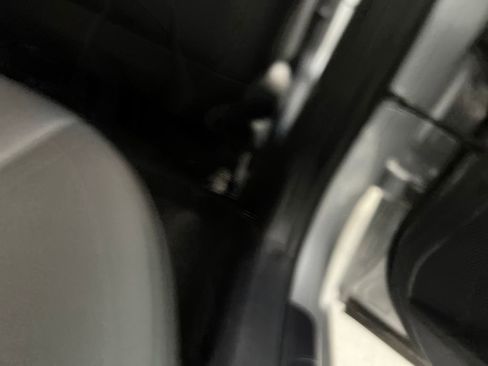 Used 2024 Toyota Camry SE image 18