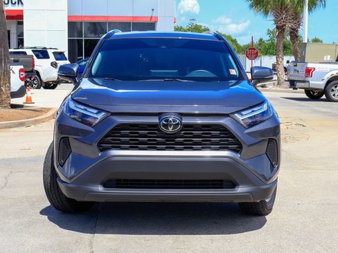 Used 2025 Toyota RAV4 XLE AWD/4WD image 25