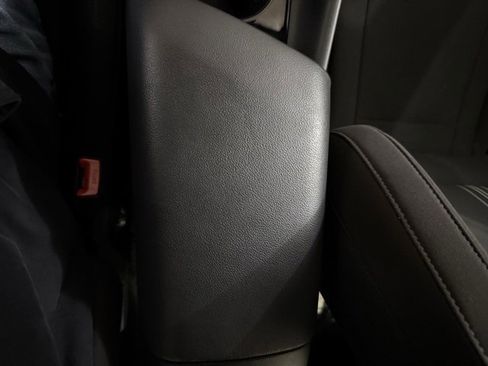 Used 2025 Hyundai Elantra SEL image 25