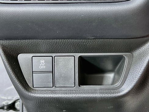 Used 2023 Honda HR-V LX image 10