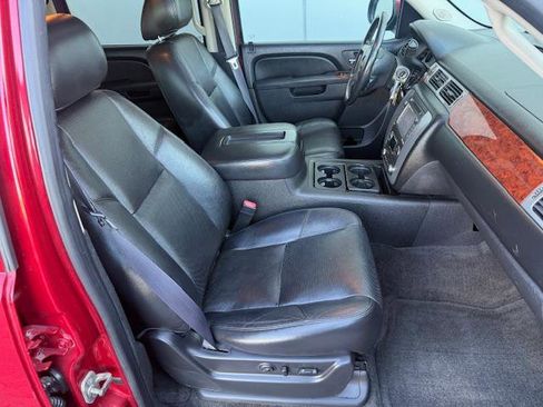 Used 2012 GMC Yukon XL SLT image 13