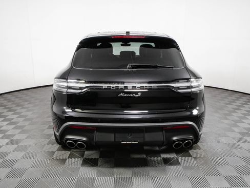 Certified 2023 Porsche Macan S AWD/4WD image 31