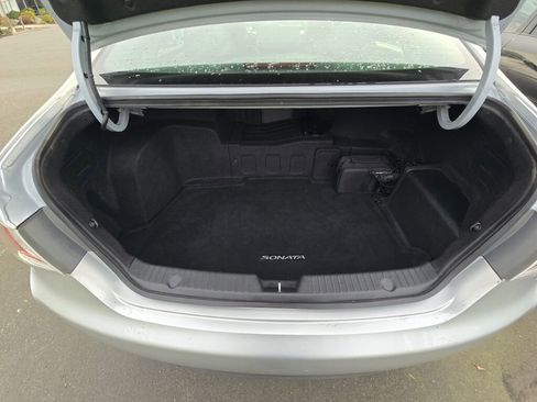 Used 2012 Hyundai Sonata Base w/ Leather Pkg image 11