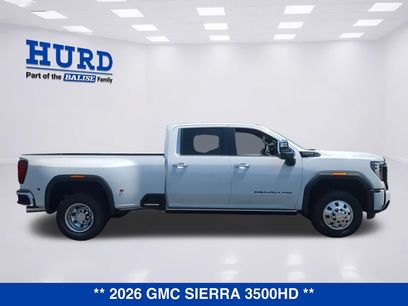 New 2026 GMC Sierra 3500 Denali Ultimate w/ LPO, Black Badging Package