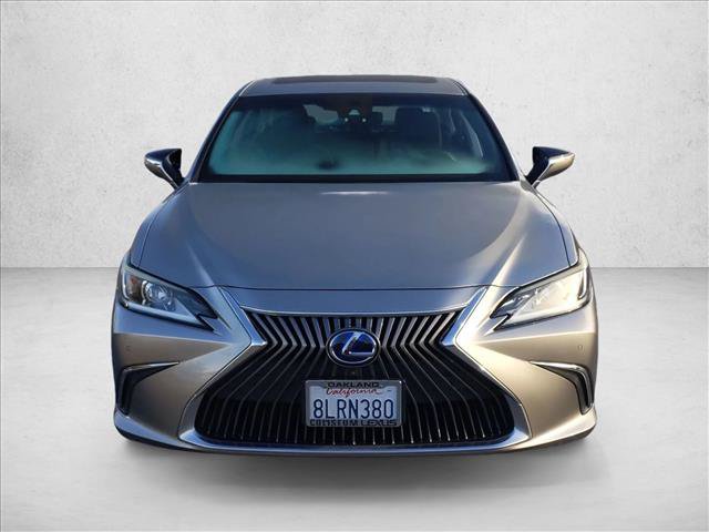 Used 2019 Lexus ES 300h w/ Accessory Package 2 FWD image 2