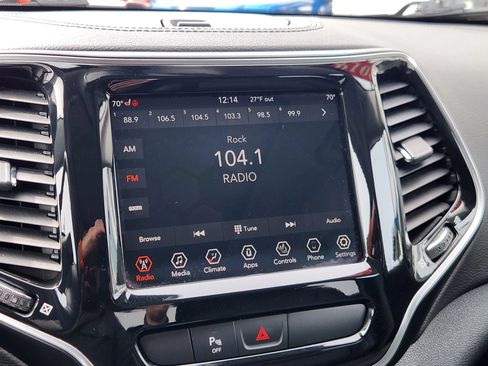 Used 2019 Jeep Cherokee Limited AWD/4WD image 35