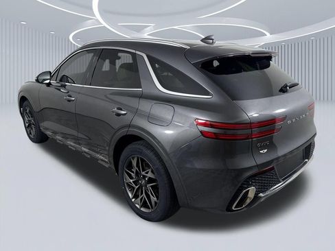 Certified 2023 Genesis GV70 2.5T w/ Select Package AWD/4WD image 5