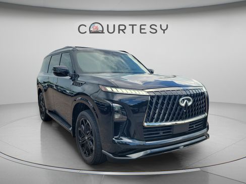 Certified 2026 INFINITI QX80 4WD w/ Sport Exterior Package image 6